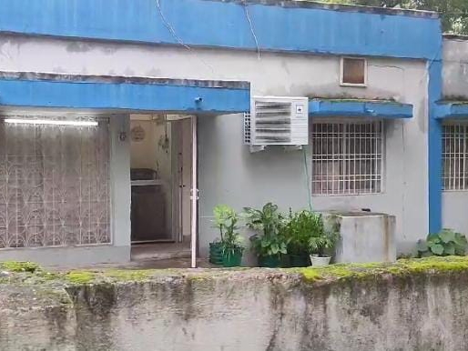 सूने मकान में चोर घुसे थे लेकिन वहां से कुछ चोरी नहीं कर पाए।