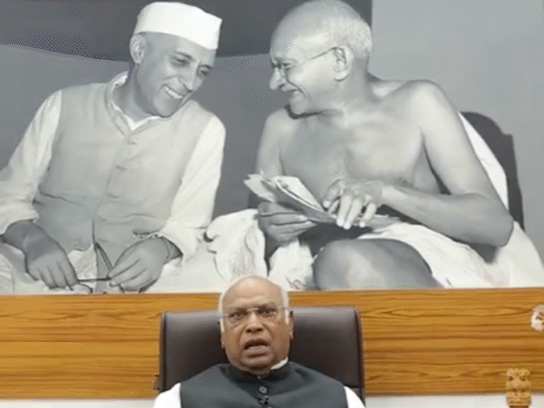 स्वतंत्रता दिवस के मौके पर मल्लिकार्जुन खड़गे ने वीडियो संदेश जार किया।