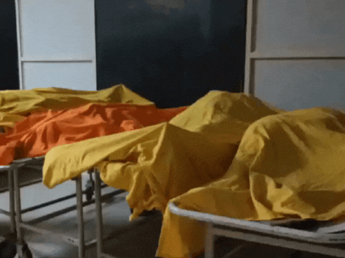 100 शैय्या अस्पताल की मोर्चर में पांच शव रखे गए हैं।