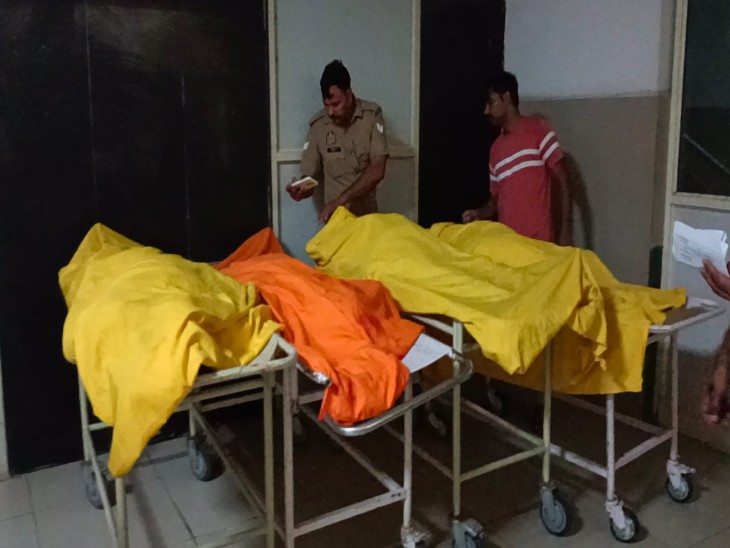 सौ सैय्या अस्पताल की मोर्चरी में रखे शव