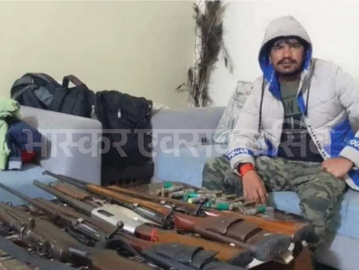 मूसेवाला के कत्ल के लिए लाए हथियारों के साथ बैठा सचिन भिवानी।