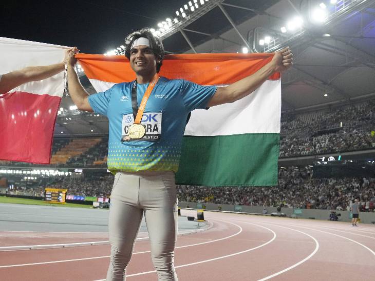नीरज चोपड़ा एक साथ ओलिंपिक और वर्ल्ड चैंपियनशिप दोनों का गोल्ड जीतने वाले पहले भारतीय एथलीट बन गए हैं।
