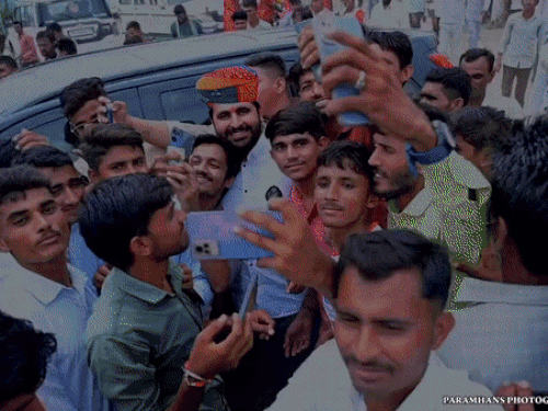 रविंद्र भाटी पिछले तीन साल से विधानसभा चुनाव की तैयारी में जुटे हैं।