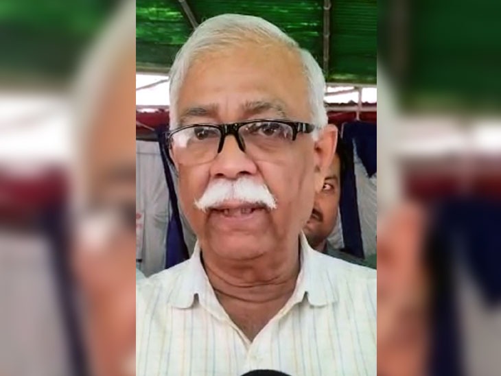 डॉक्टर अभय प्रकाश ने बताया कि इस बीमारी का कोई इलाज नहीं है।