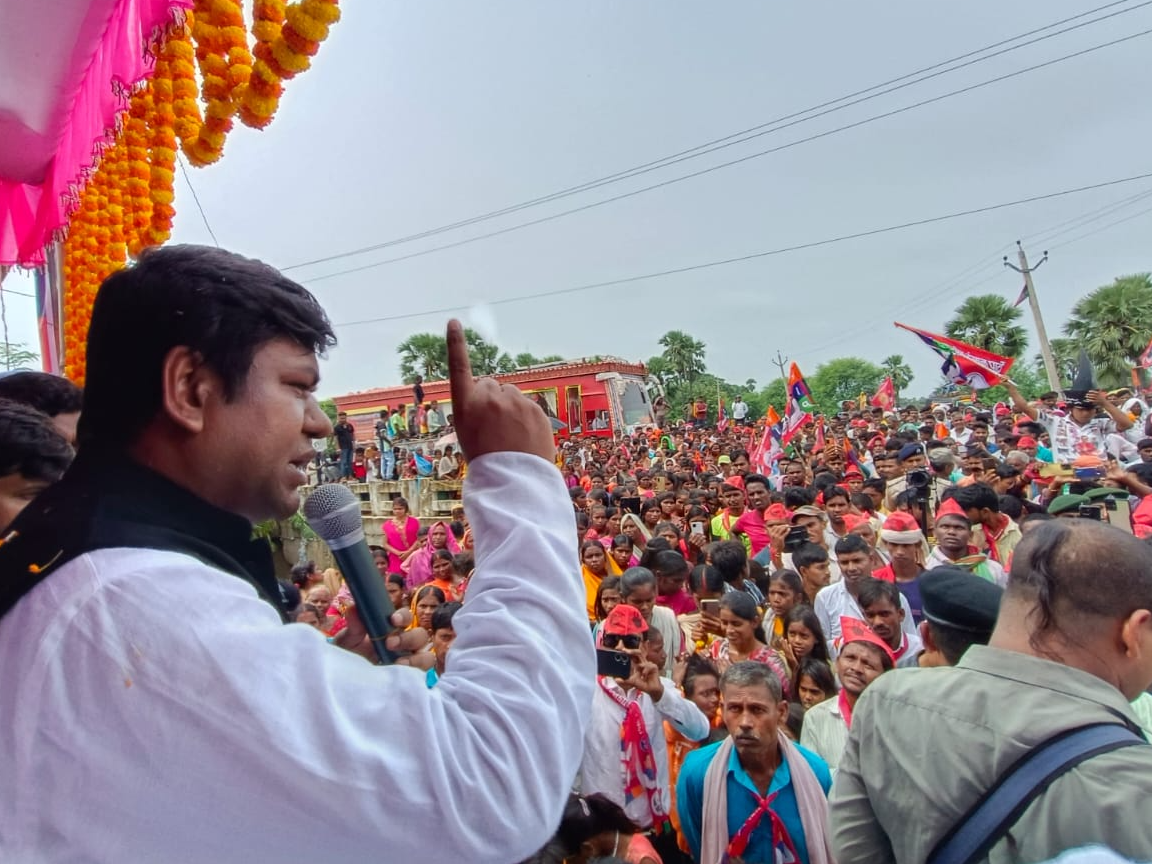 Mukesh Sahni targets BJP in Lakhisarai | कहा- मंदिर के नाम पर कुछ नहीं  मिलेगा, निषाद आरक्षण की मांग की - Dainik Bhaskar