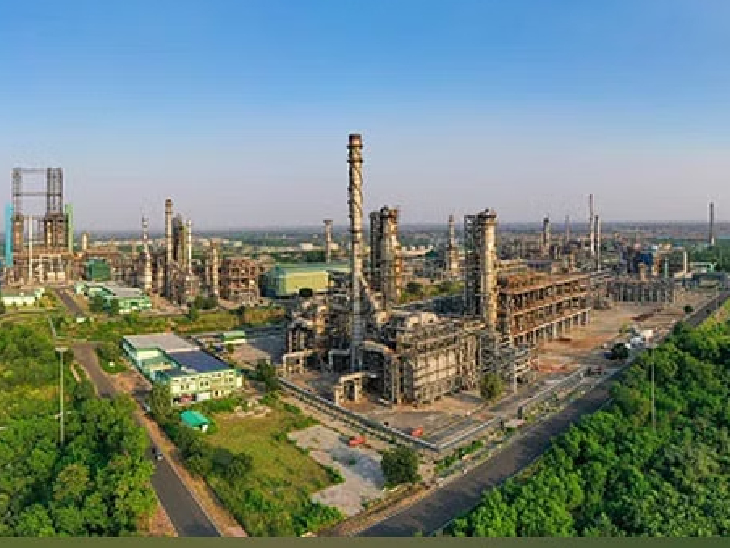 Bina Api New Bina Refinery gets notice before PM's visit | PM के दौरे के पहले बीना ...