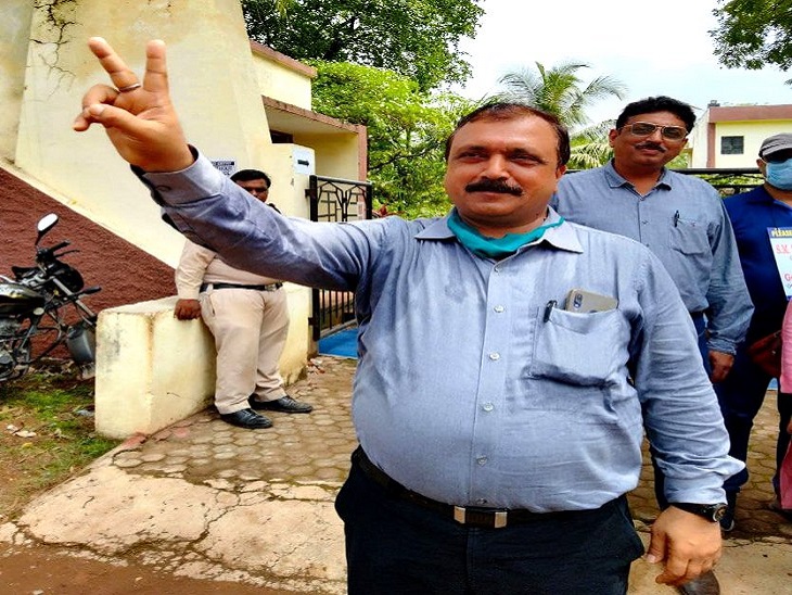 ओए प्रेसीडेंट का चुनाव निर्विरोध जीते एनके बंछोर।
