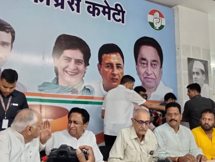 नर्मदापुरम के पूर्व विधायक गिरजाशंकर और टीकमगढ़ जिला पंचायत उपाध्यक्ष भक्ति तिवारी ने कांग्रेस की सदस्यता ली। इस दौरान पूर्व मुख्यमंत्री कमलनाथ मौजूद थे।