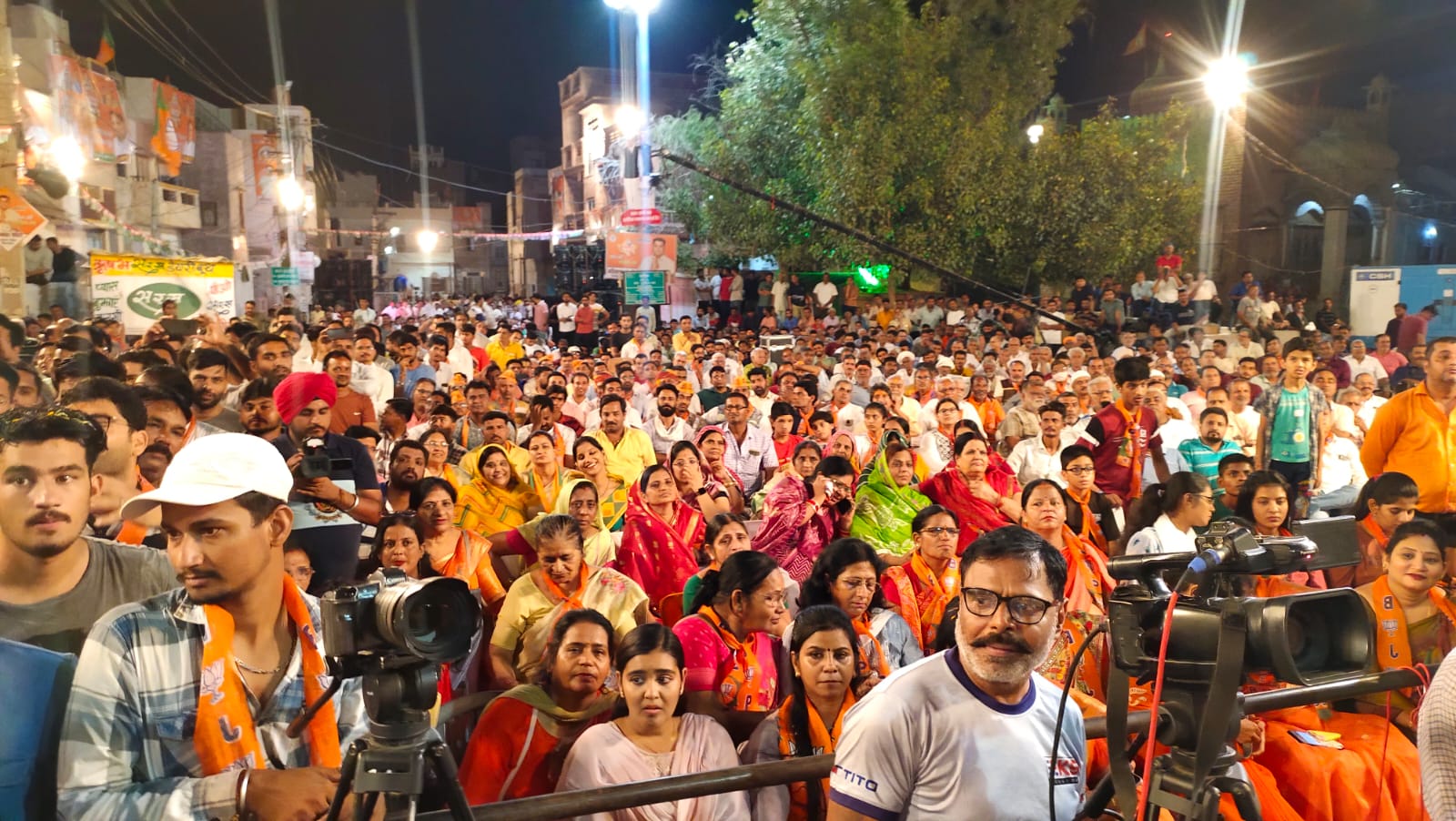 बीकानेर में रविवार रात को भाजपा की परिवर्तन यात्रा के तहत जनसभा हुई थी।