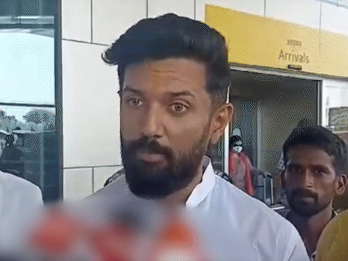 LJP MP Chirag Paswan said - India can betray the alliance anytime: LJP MP Chirag  Paswan said - India can betray the alliance anytime | 'धोखेबाज हैं नीतीश  कुमार': प्रयागराज में लोजपा