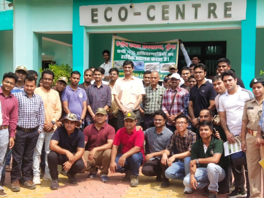 IFS officers reached Morena Gharial Center मुरैना घड़ियाल केंद्र पर