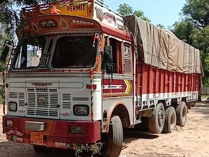 Truck full of Dota poppy caught, driver absconding Jalore DST chased ...