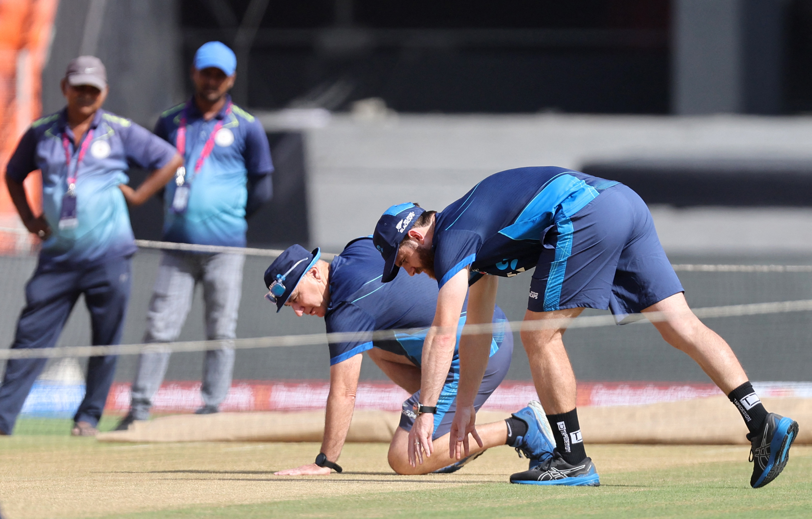 न्यूजीलैंड के कप्तान केन विलियमसन के साथ कोच गैरी स्टीड।