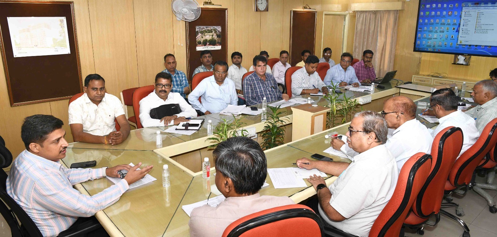 Housing Board; Instructions given in the meeting to complete the