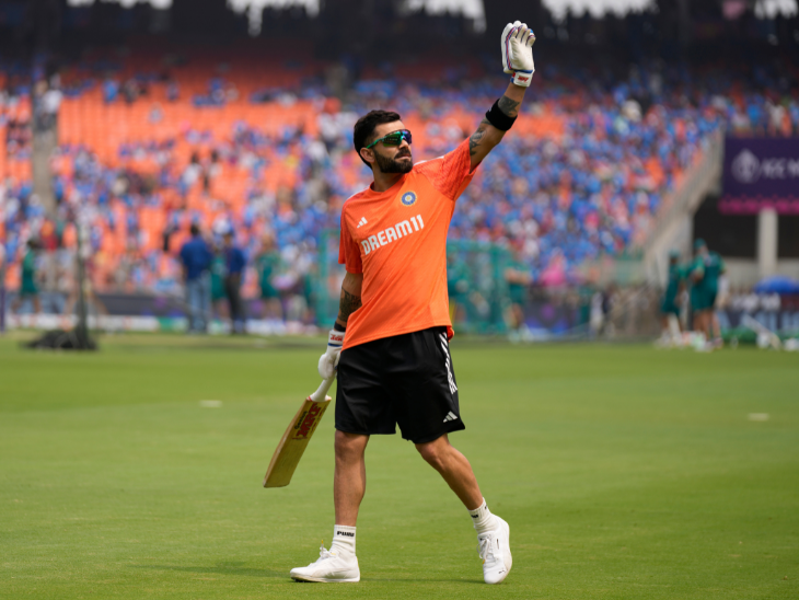 प्रैक्टिस के दौरान भारत के स्टार बैटर विराट कोहली।