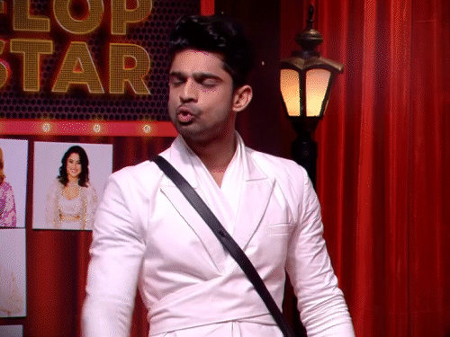 Bigg Boss 17 Weekend Ka Vaar Video; Aishwarya Sharma Abhishek Kumar | ऐश्वर्या शर्मा बनीं घरवालों का निशाना: बिग बॉस-17 वीकेंड का वार में मुनव्वर और अभिषेक कुमार ने दिया ...