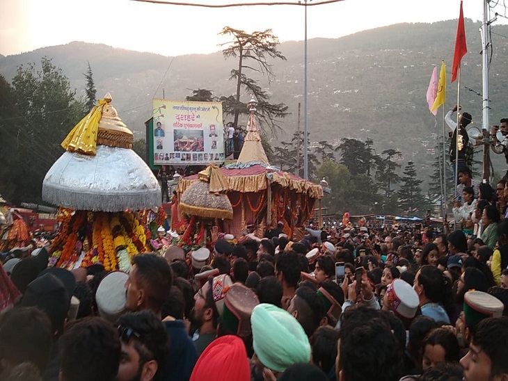 Kullu: International Kullu Dussehra | Rath Yatra of Lord Raghunath ...