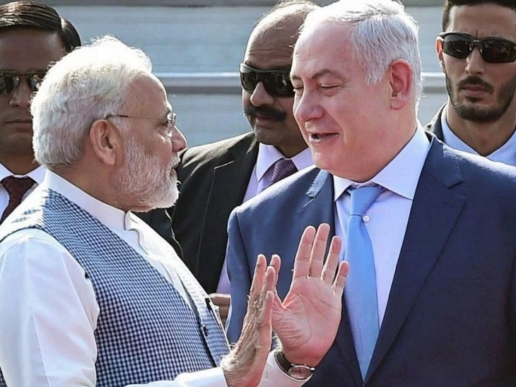 तस्वीर में PM मोदी इजराइल के राष्ट्रपति नेतन्याहू के साथ दिख रहे हैं। - Dainik Bhaskar