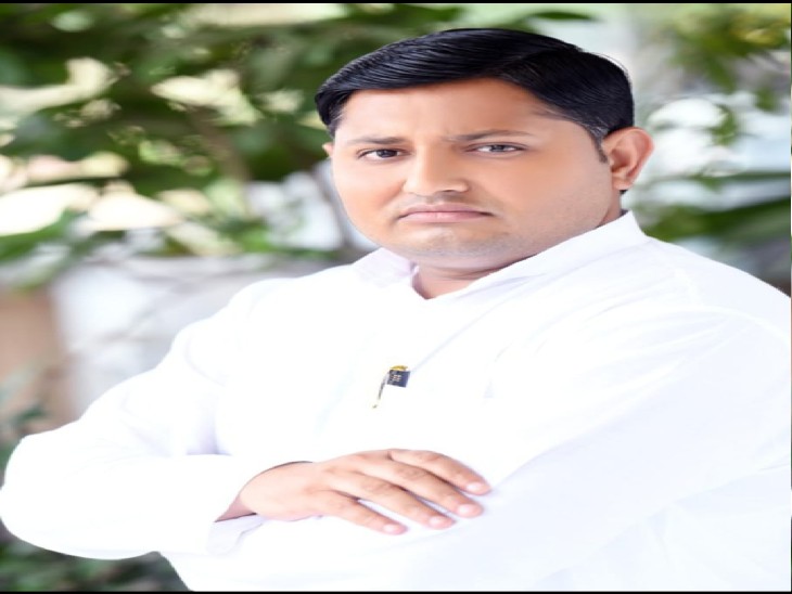 Now Congress is trying to convince the angry people अब रूठों को मनाने