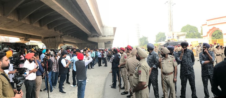 PAU के बाहर चार लेयर सुरक्षा तैनात। गेट नंबर 1 व 2 पर सिर्फ VIP मूवमेंट रहेगी।