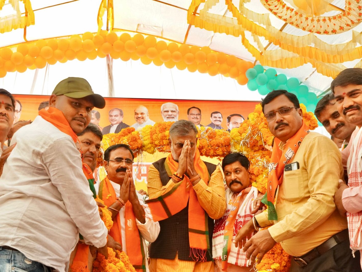 Union Minister Prahlad Patel arrived to campaign for the candidates. | चंदेरी और सहराई में सभा को किया संबोधित, बोले- इस बार मप्र में मनेंगी तीन दीपावली - Dainik Bhaskar