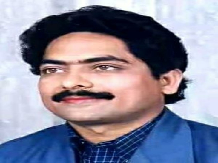 Singer Rakesh Upadhyay member of Railway Passenger Welfare