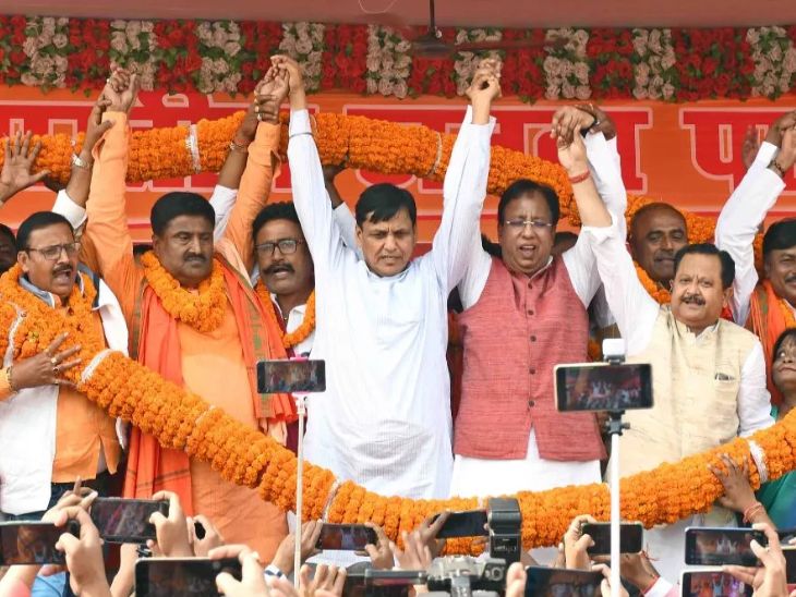 भाजपा आज से पहले इस तरह का कार्यक्रम कभी भी गोवर्धन पूजा के मौके पर नहीं की थी।