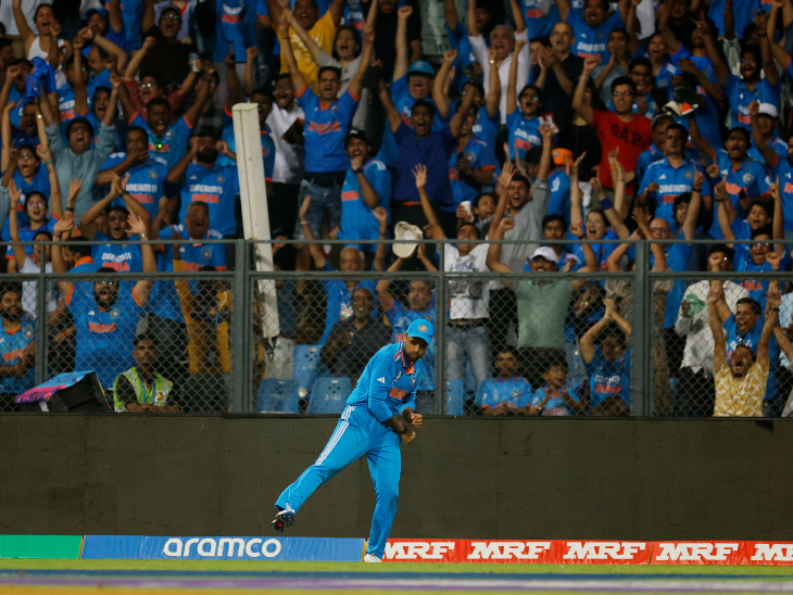 विलियमसन का कैच सूर्यकुमार यादव ने पकड़ा.  विलियमसन 69 रन बनाकर आउट हुए.