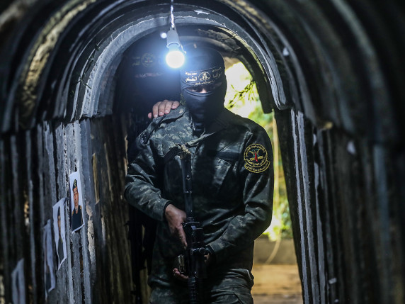 इजराइल की सेना के मुताबिक- हमास के टनल नेटवर्क को खोजने और उसे तबाह करने के लिए लेटेस्ट वॉर टेक्नोलॉजी का इस्तेमाल किया जा रहा है। (फाइल) - Dainik Bhaskar