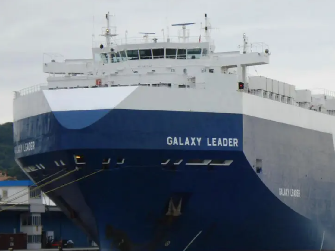 India-Bound Ship Hijacked By Yemen Houthi Rebels | इसमें 25 क्रू मेंबर्स; इजराइली सेना बोली- इसके पीछे ईरान, जहाज में हमारे नागरिक नहीं