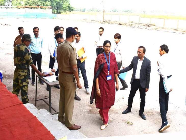 मुख्य निर्वाचन पदाधिकारी रीना बाबा साहेब कंगाले अलग-अगल जिलों में जाकर मतगणना स्थल का किया निरीक्षण कर रही हैं।