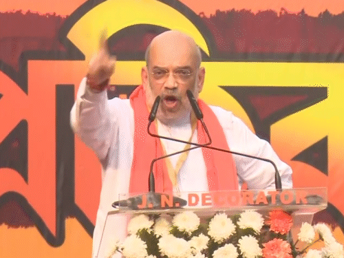 अमित शाह ने रैली में कहा- अगर राज्य में 2026 में भाजपा सरकार बनानी है तो इसकी नींव 2024 के लोकसभा चुनाव में डालकर मोदी जी को देश का पीएम बनाइए।