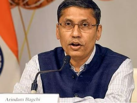 विदेश मंत्रालय के प्रवक्ता अरिंदम बागची ने कहा कि अमेरिकी आरोपों के मामले में विदेश विभाग जांच कर रहा है।