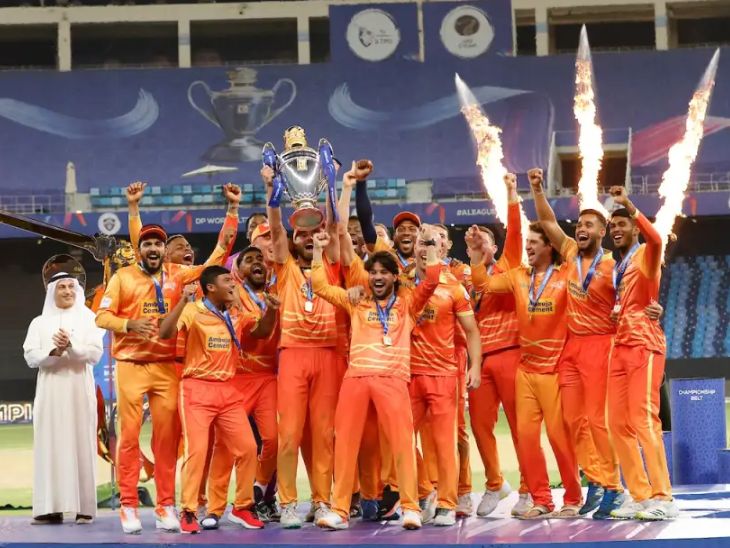 गल्फ जाइंट्स ने पहला ILT-20 खिताब जीता।  कार्लोस ब्रैथवेट 3 विकेट लेकर फाइनल के खिलाड़ी थे।