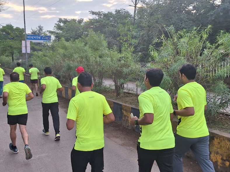 भारत के किसी भी कोने में कहीं भी मैराथन हो रनर्स ग्रुप की टीम मैराथन में जरूर भाग लेती है।