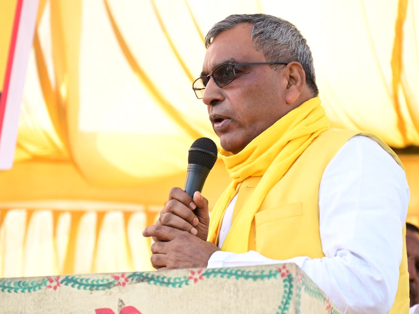 OP Rajbhar unveiled the statue of Suheldev in Jaunpur. | जौनपुर में OP ...