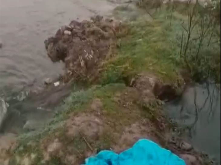 Morel dam canal broken in Taranpur मोरेल बांध की नहर ओवरफ्लो होकर