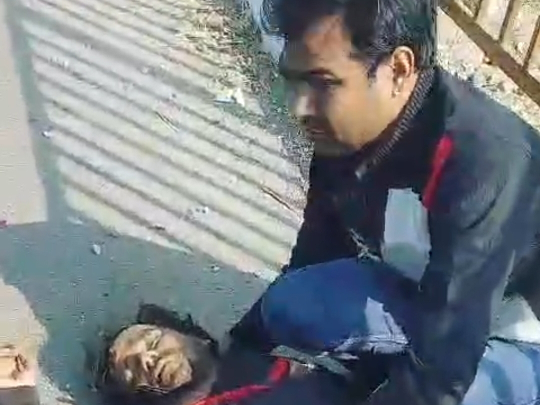 A youth died, friend injured in a road accident in Meerut | मेरठ में ...