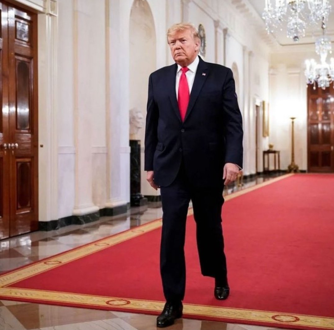 बाइडेन की अप्रूवल रेटिंग इस वक्त 34% है तो ट्रम्प को 50% लोग अगले राष्ट्रपति के तौर पर देखना चाहते हैं। (फाइल)