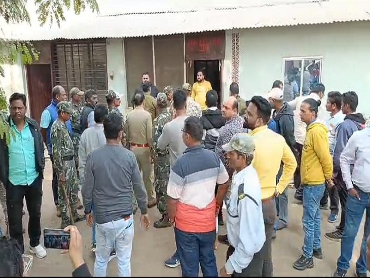 कार्रवाई के दौरान बीएसपी के अधिकारियों कर्मचारियों से जमकर हुआ विवाद