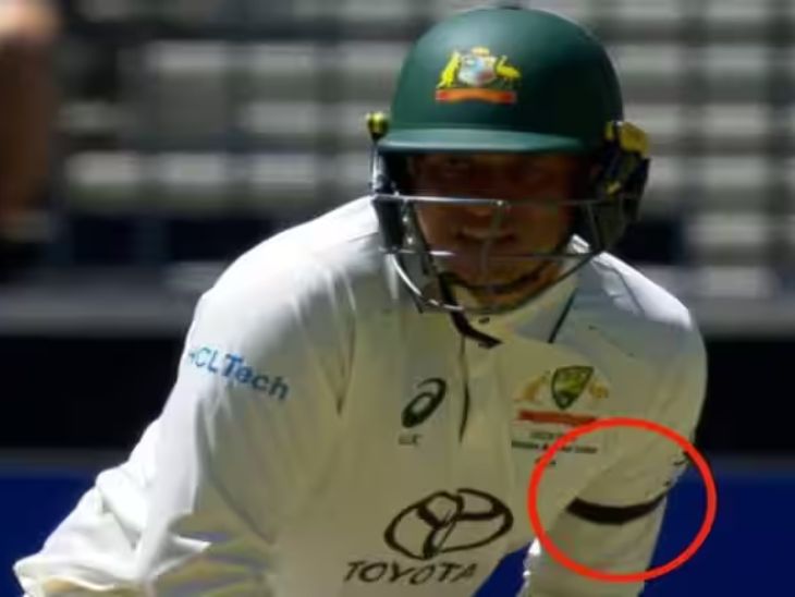 Khawaja came with a black band on his arm during the first test against Pakistan.
