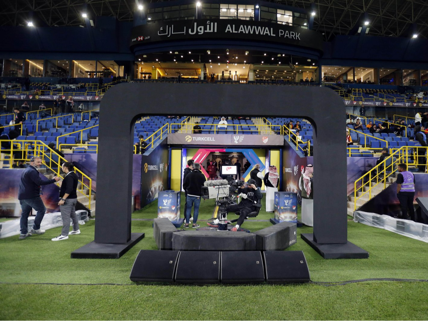 Turkish Super Cup final match postponed | तुर्की सुपर कप का फाइनल मैच स्थगित: राजनीतिक नारे वाली जर्सी पहनने की वजह से लिए गया फैसला, गैलाटसराय-फेनरबाशे के बीच खेला जाना था मुकाबला