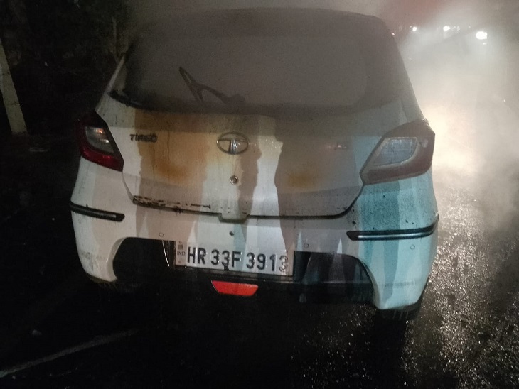 Haryana News: Tata Tiago caught fire near Ambala Jaggi City Centre ...