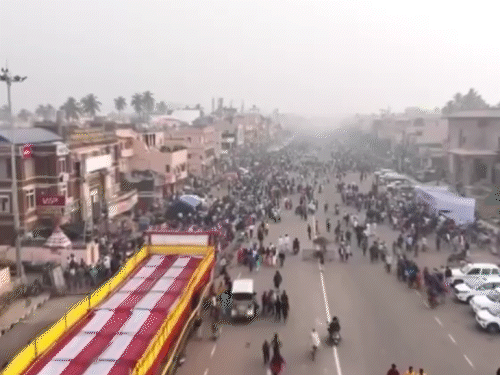 Jagannath Puri Temple; Dress Code For Devotees At Jagannath Temple In Odisha From Today 1 January | जगन्नाथ मंदिर में आज से ड्रेस कोड लागू:: शॉर्ट्स, फटी जींस और स्लीवलेस पहनने वालों को नहीं मिलेगी एंट्री; पान-गुटखा बैन