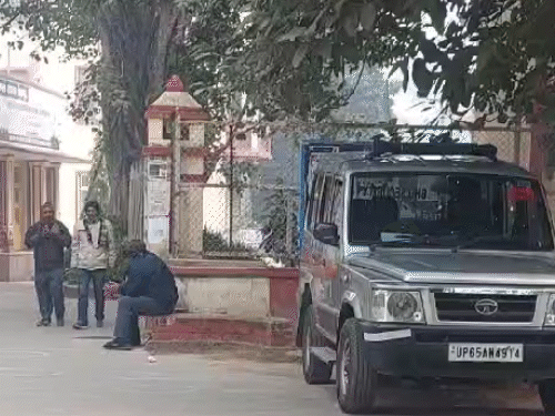 BHU कैंपस में गैंगरेप के आरोपियों के पोस्टर लगने के बाद प्रॉक्टोरियल बोर्ड अलर्ट हो गया।