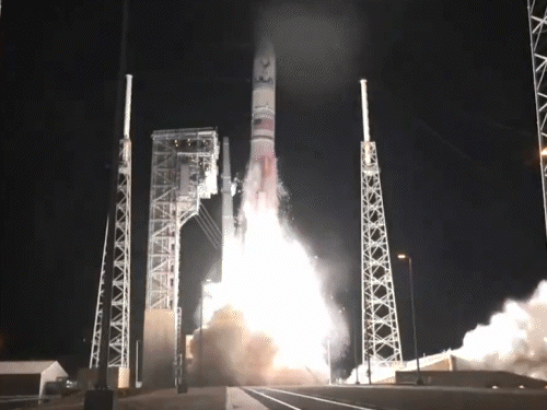 Nasa Peregrine 1 Vulcan rocket carrying Nasa Private moon lander | अमेरिका ने चांद पर भेजा प्राइवेट कंपनी का स्‍पेसक्राफ्ट: 23 फरवरी को लैंड करेगा, इससे मानव अवशेष स्पेस में भेजे गए हैं