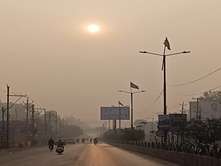 भिलाई में सुबह से हल्की धुंध छाई रही।