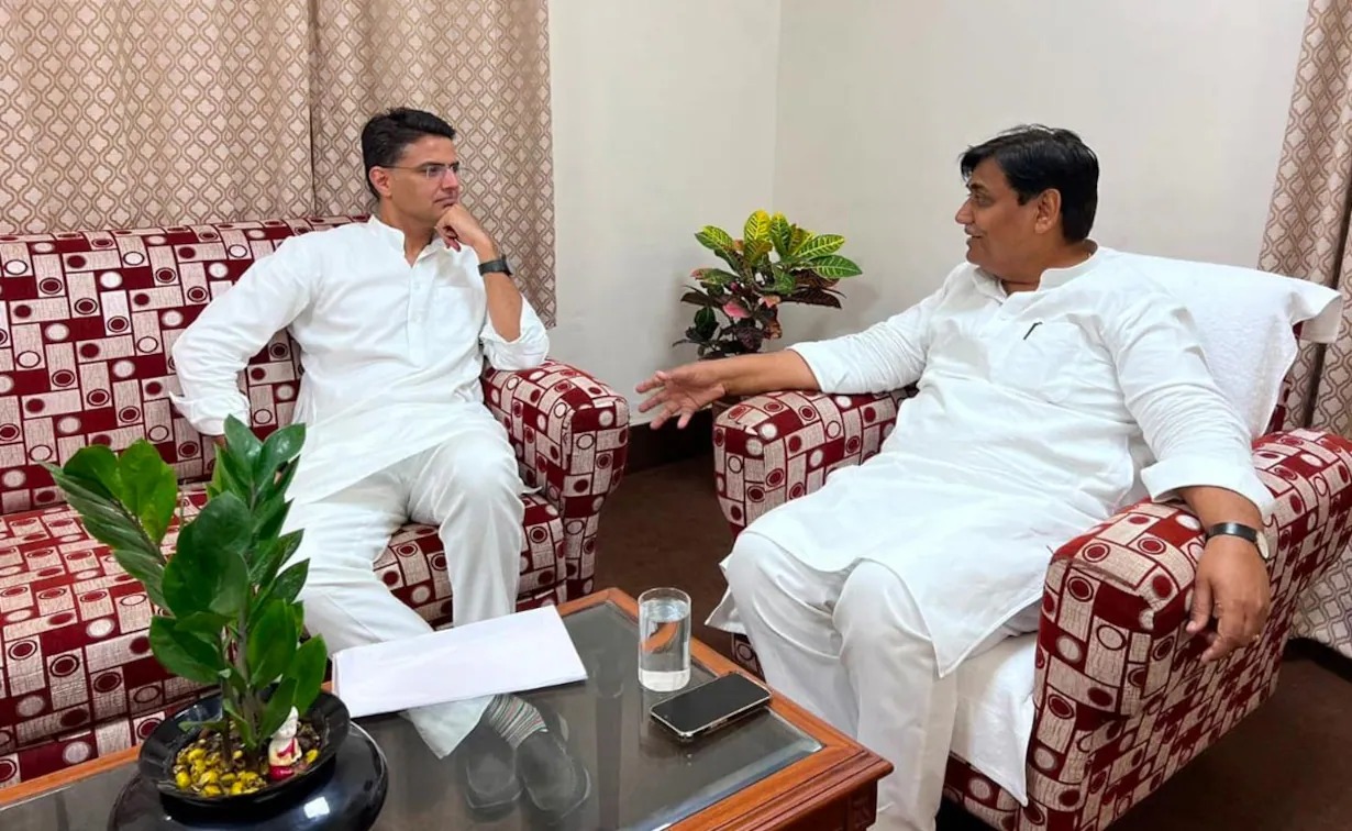 पायलट-डोटासरा ने विधानसभा अध्यक्ष देवनानी से मंत्री स्तर के बंगले आवंटित करने की मांग की है।