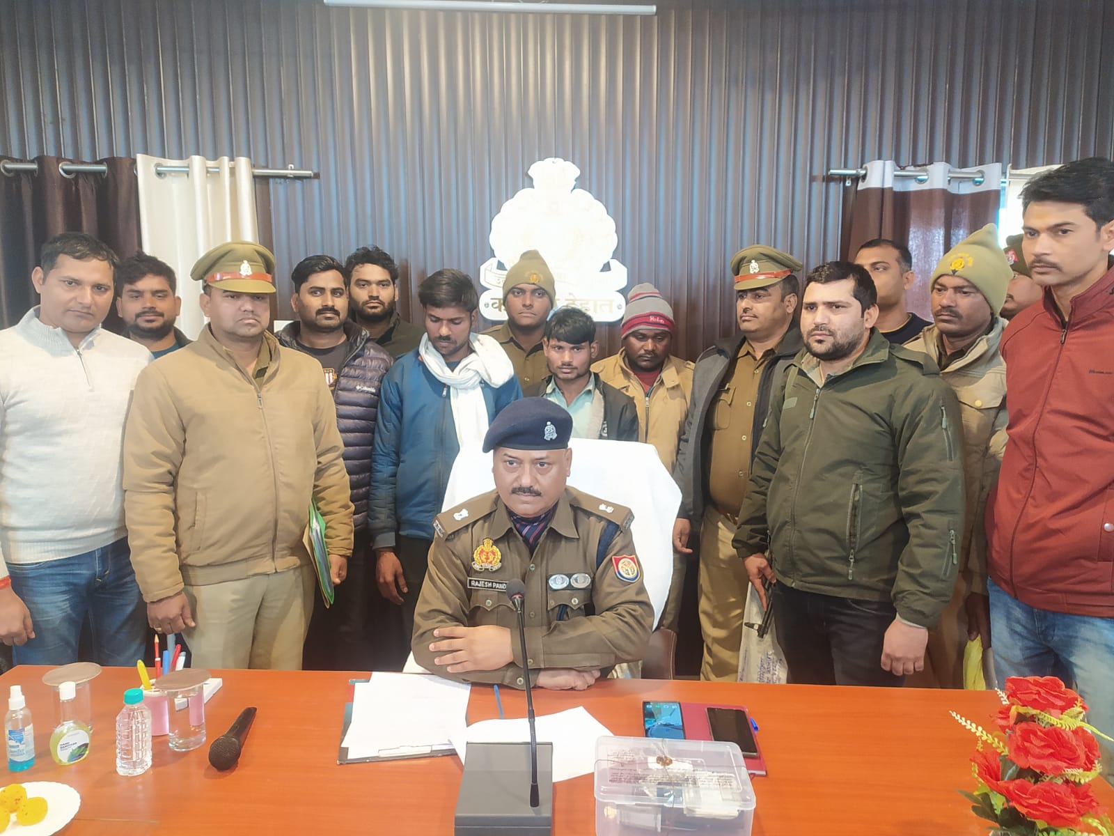 Four arrested for stealing wires in Kanpur Dehat कानपुर देहात में तार