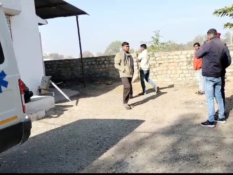 Neemuch - A careless truck driver hit a bike rider and a bike rider ...